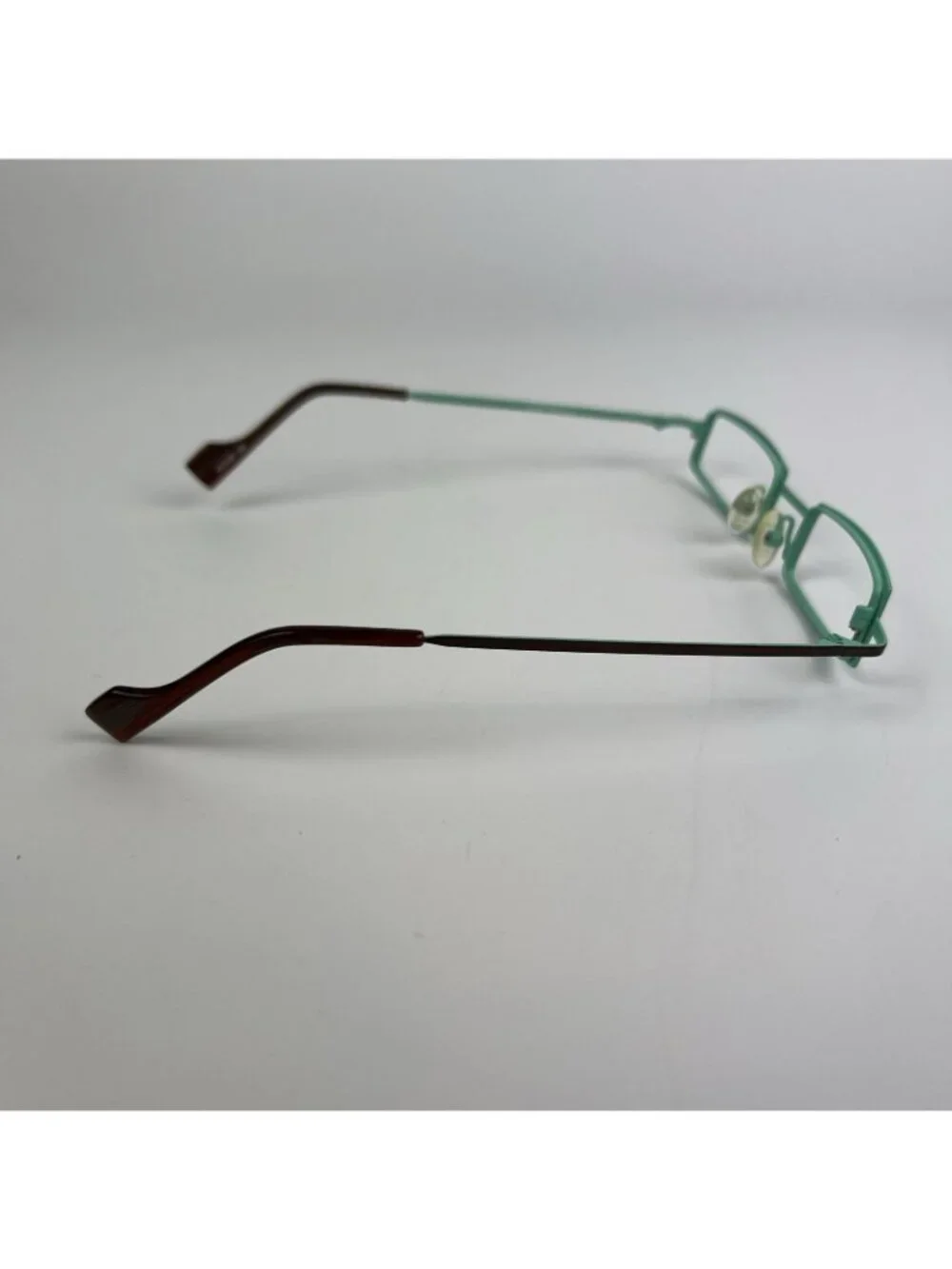 Etnia Barcelona item description
